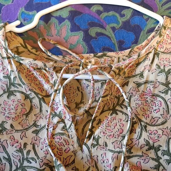 BUNDLE OF TWO M/L Block Print Indian Dresses, Bohemian, flowy and cool, pink/tan - Picture 5 of 10